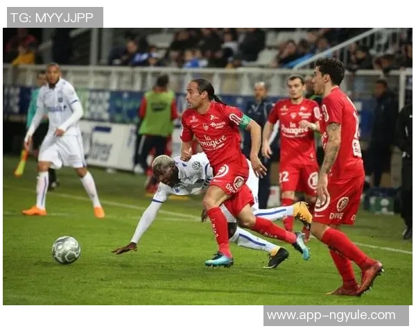 尼姆主场迎战布雷斯特期待精彩对决双方争夺宝贵积分的关键战役